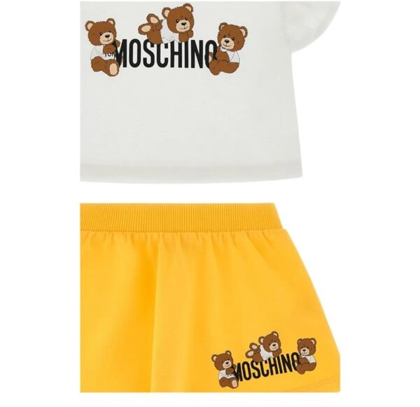 Completo moschino