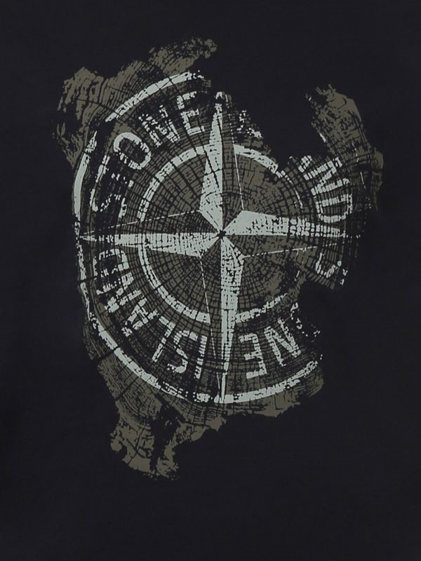 T-shirt stone island