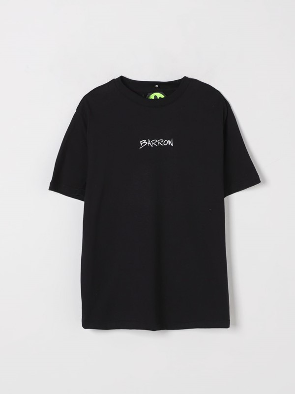 T-shirt barrow