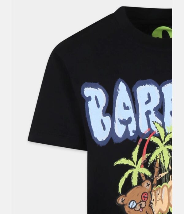 T-shirt barrow