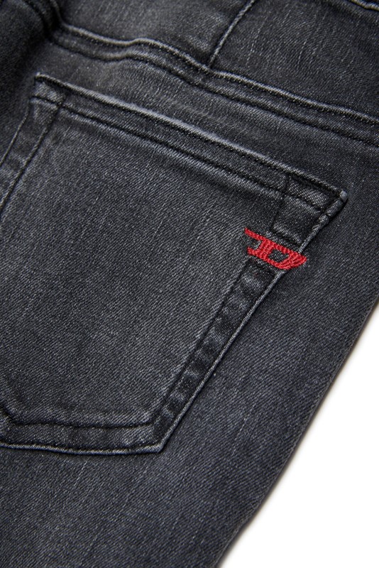 AB671AE8C7B35F29204B8EAC2400CEA2_ Jeans diesel